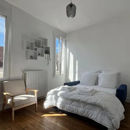 Grande Maison Confort Au Coeur De Nogent-sur-Seine
