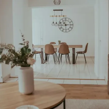 Grande Maison Confort Au Coeur De 度假居 *